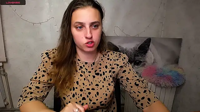 AmandaDimond  online show from 8, 6, 2026