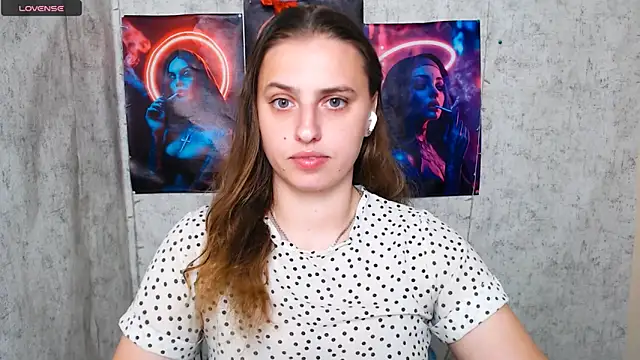 AmandaDimond  online show from 9, 6, 2026