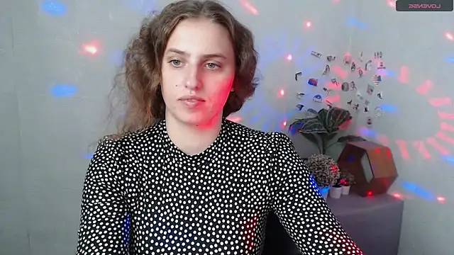 AmandaDimond  online show from 10, 6, 2026