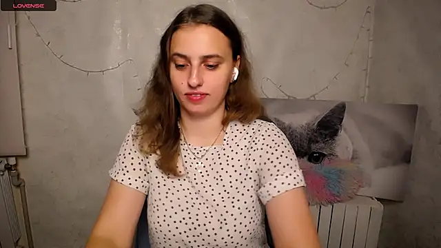 AmandaDimond  online show from 10, 7, 2026