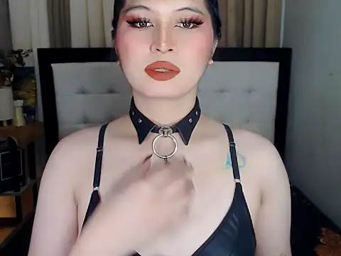 NaomiSmall online show from 22, 9, 2025