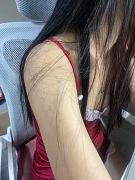 Mina048 online show from 13, 11, 2025