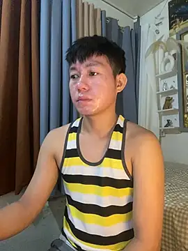 Snapshot of xshyboyx chatting on 2, 2, 2026 xshyboyx online show from 2, 2, 2026