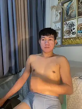 Snapshot of xshyboyx chatting on 19, 2, 2026 xshyboyx online show from 19, 2, 2026