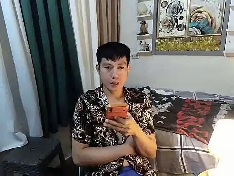 xshyboyx online show from 28, 7, 2026