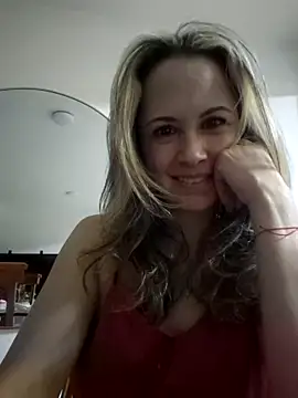 Snapshot of Miasiren chatting on 15, 10, 2025 Miasiren online show from 15, 10, 2025