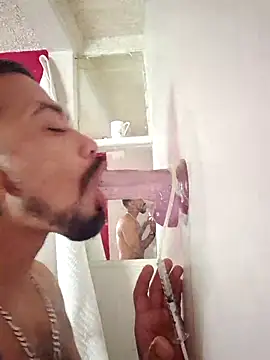 Cnutt310 online show from 5, 10, 2025