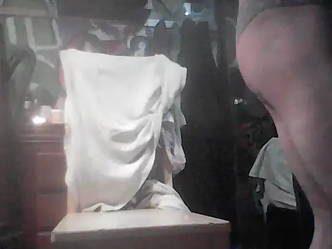 Twoslipperywhenwett online show from 25, 4, 2026