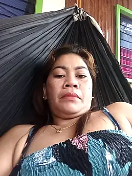 sexybitch 02 online show from 18, 4, 2026