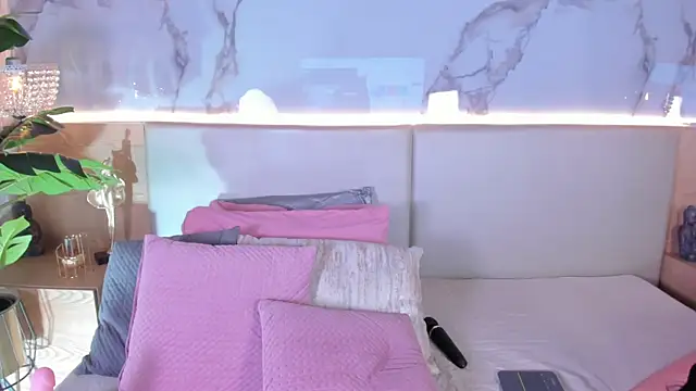 ValSmith  online show from 23, 4, 2026