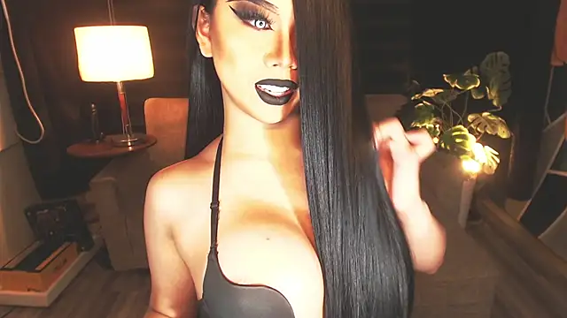 KarlaFrost online show from 8, 7, 2026
