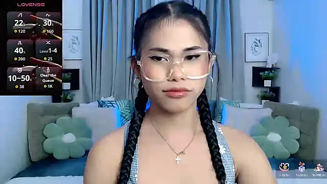 Snapshot of PrettyBlythes_TS chatting on 21, 10, 2025 PrettyBlythes TS online show from 21, 10, 2025