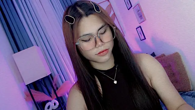 PrettyBlythes TS online show from 23, 4, 2026