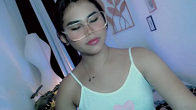 Snapshot of PrettyBlythes_TS chatting on 27, 5, 2026 PrettyBlythes TS online show from 27, 5, 2026