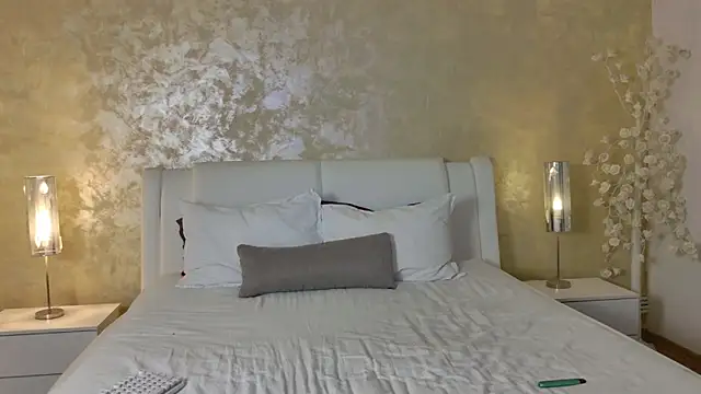 LexiRussell online show from 28, 4, 2026