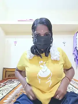 Snapshot of Tamil_Ishu chatting on 8, 7, 2026 Tamil Ishu online show from 8, 7, 2026