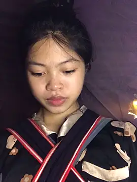 Thy00   online show from 7, 10, 2025