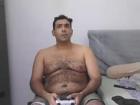 morenocabro10 online show from 28, 4, 2026