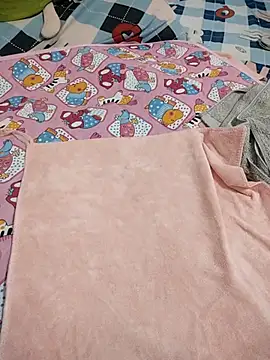 Yina219 online show from 5, 10, 2025