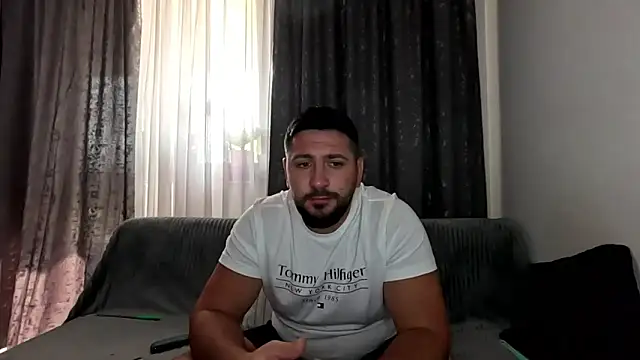 Gold Alpha Boy online show from 18, 9, 2025