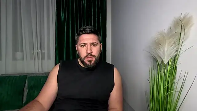 Gold Alpha Boy online show from 18, 4, 2026