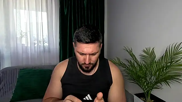 Gold Alpha Boy online show from 25, 4, 2026