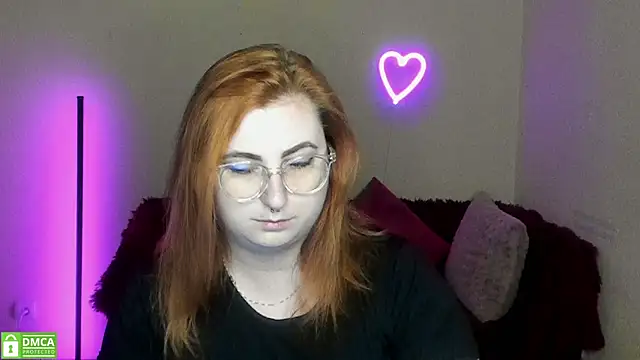 Snapshot of Alicia_love00 chatting on 13, 9, 2025 Alicia love00 online show from 13, 9, 2025