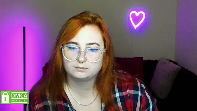 Snapshot of Alicia_love00 chatting on 7, 10, 2025 Alicia love00 online show from 7, 10, 2025