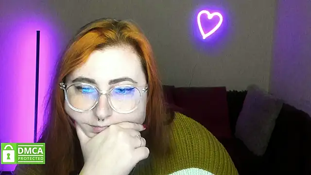 Snapshot of Alicia_love00 chatting on 24, 11, 2025 Alicia love00 online show from 24, 11, 2025