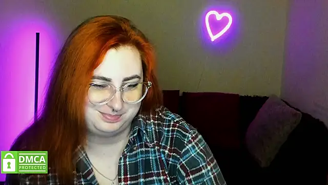 Snapshot of Alicia_love00 chatting on 28, 11, 2025 Alicia love00 online show from 28, 11, 2025