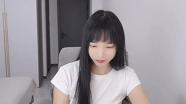 Snapshot of Lisa-3333 chatting on 11, 9, 2025 Lisa-3333 online show from 11, 9, 2025