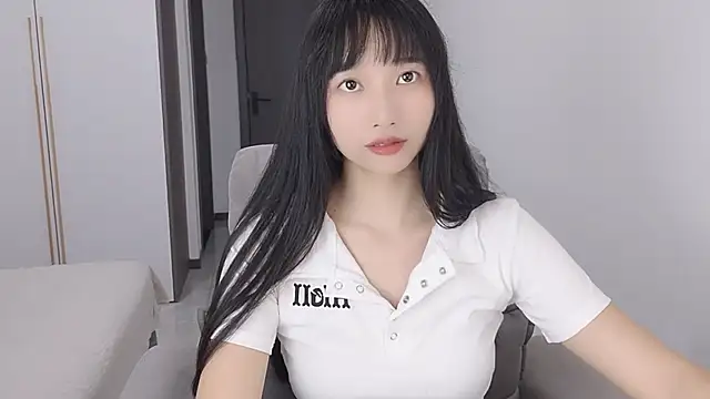 Snapshot of Lisa-3333 chatting on 15, 9, 2025 Lisa-3333 online show from 15, 9, 2025