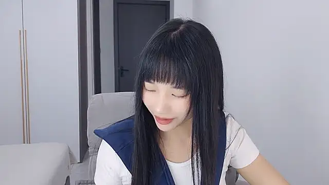 Snapshot of Lisa-3333 chatting on 18, 9, 2025 Lisa-3333 online show from 18, 9, 2025