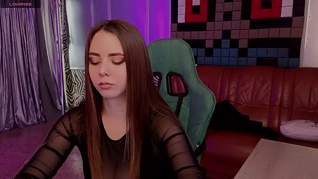 Snapshot of IvoryWood_ chatting on 5, 10, 2025 IvoryWood online show from 5, 10, 2025