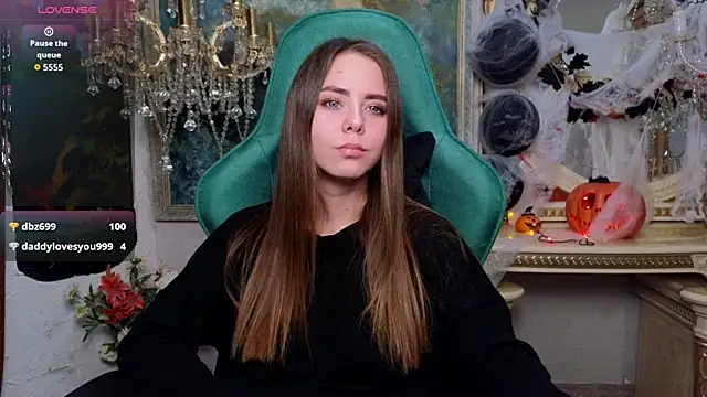 Snapshot of IvoryWood_ chatting on 31, 10, 2025 IvoryWood online show from 31, 10, 2025