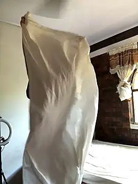 Luxx 14 online show from 9, 10, 2025