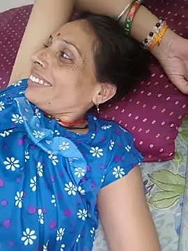 Snapshot of ISHANI-SINGH chatting on 19, 6, 2026 ISHANI-SINGH online show from 19, 6, 2026