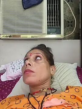 Snapshot of ISHANI-SINGH chatting on 7, 7, 2026 ISHANI-SINGH online show from 7, 7, 2026