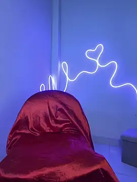 Snapshot of Megan-picozi chatting on 11, 9, 2025 Megan-picozi online show from 11, 9, 2025