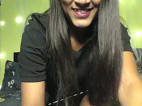 Snapshot of mickle_james chatting on 7, 11, 2025 mickle james online show from 7, 11, 2025