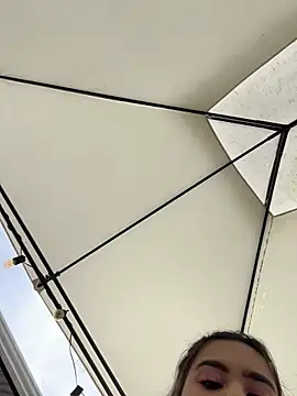 Natalia vidal online show from 25, 11, 2025