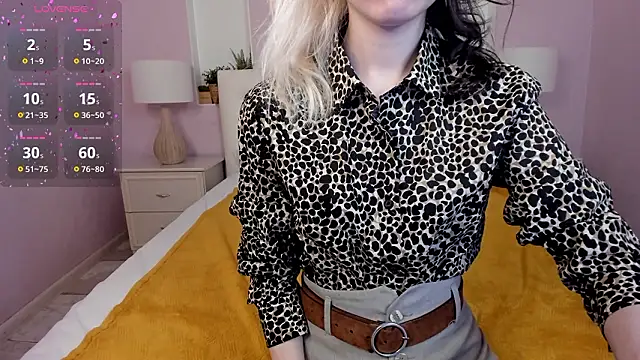 girl next doorr online show from 13, 3, 2026