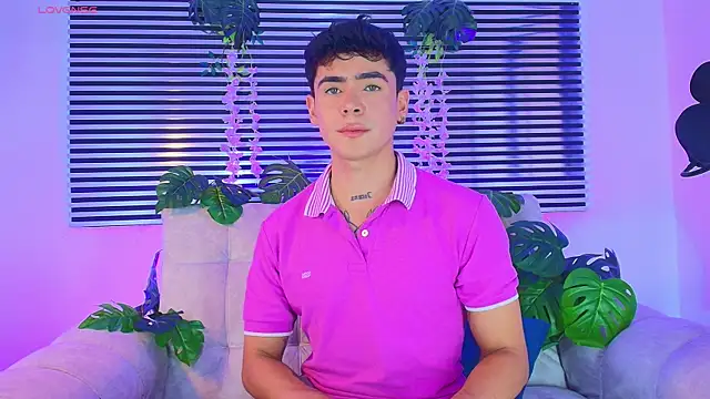 CamiiGuzmanX online show from 10, 6, 2026