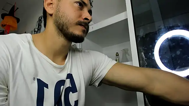 Snapshot of ashlan_king chatting on 15, 11, 2025 ashlan king online show from 15, 11, 2025