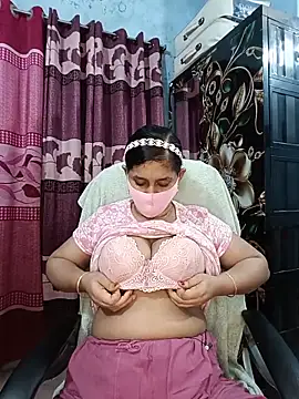 Cute Faria online show from 18, 6, 2026