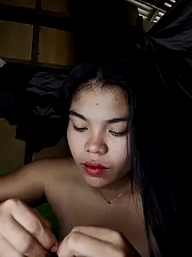 Snapshot of cloe_candy19 chatting on 29, 9, 2025 cloe candy19 online show from 29, 9, 2025