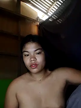 Snapshot of cloe_candy19 chatting on 1, 10, 2025 cloe candy19 online show from 1, 10, 2025