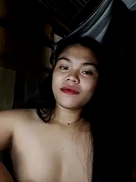 Snapshot of cloe_candy19 chatting on 18, 10, 2025 cloe candy19 online show from 18, 10, 2025