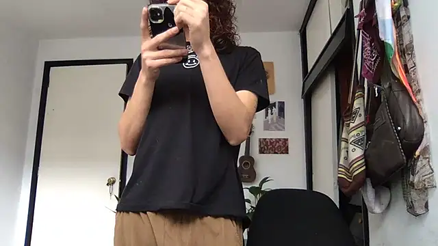 camille delrey online show from 2, 4, 2026