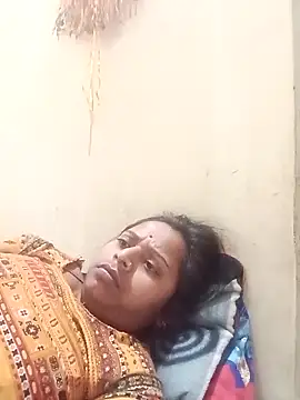 Hot crety online show from 5, 3, 2026